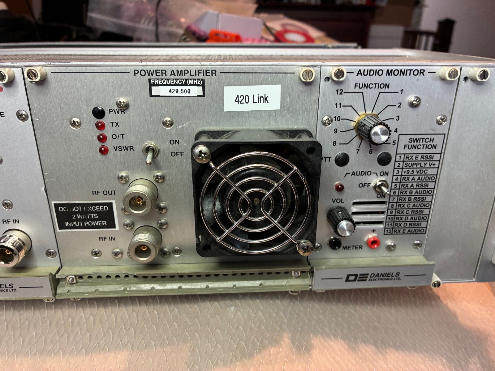 Daniels Electronics UHF Duplex Link/Repeater System, Programmable 406-430 MHz