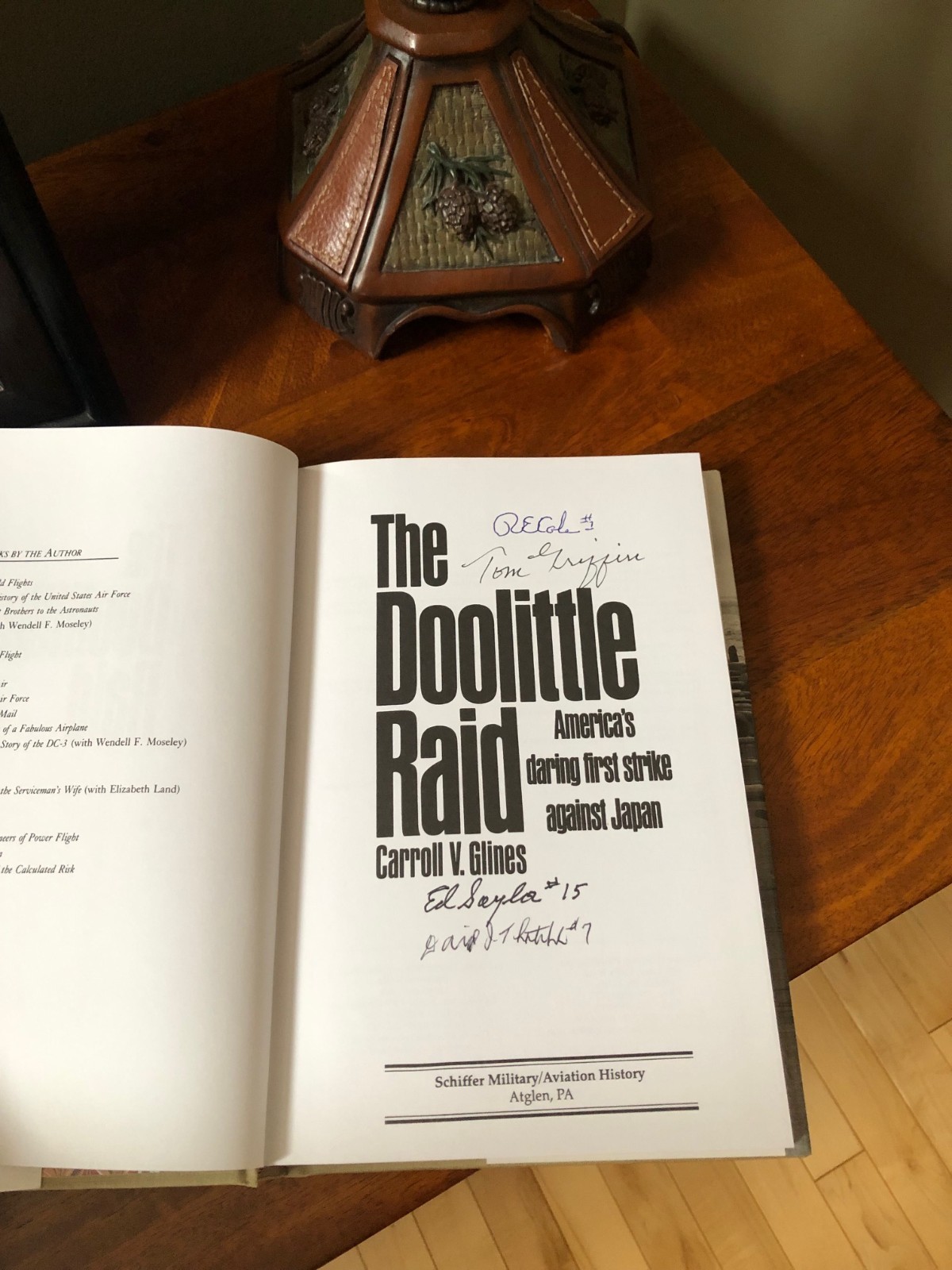 DOOLITTLE RAID **SIGNED** BY B-25 RAIDERS !!