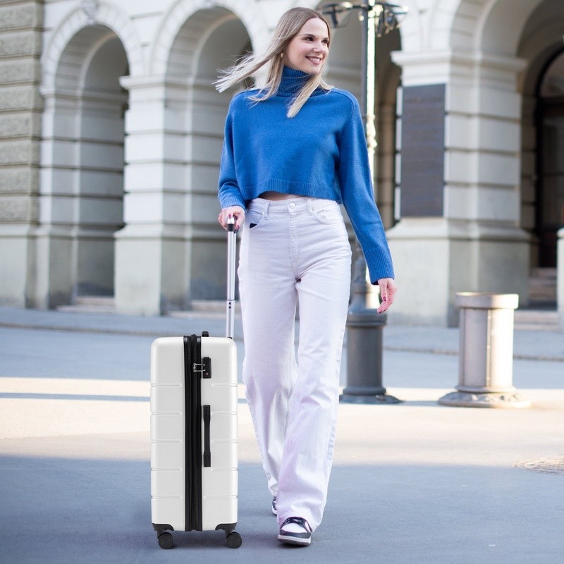 Lightweight Hardside Carry-On Luggage W/ 360° Spinner Wheels TSA Approved Lock