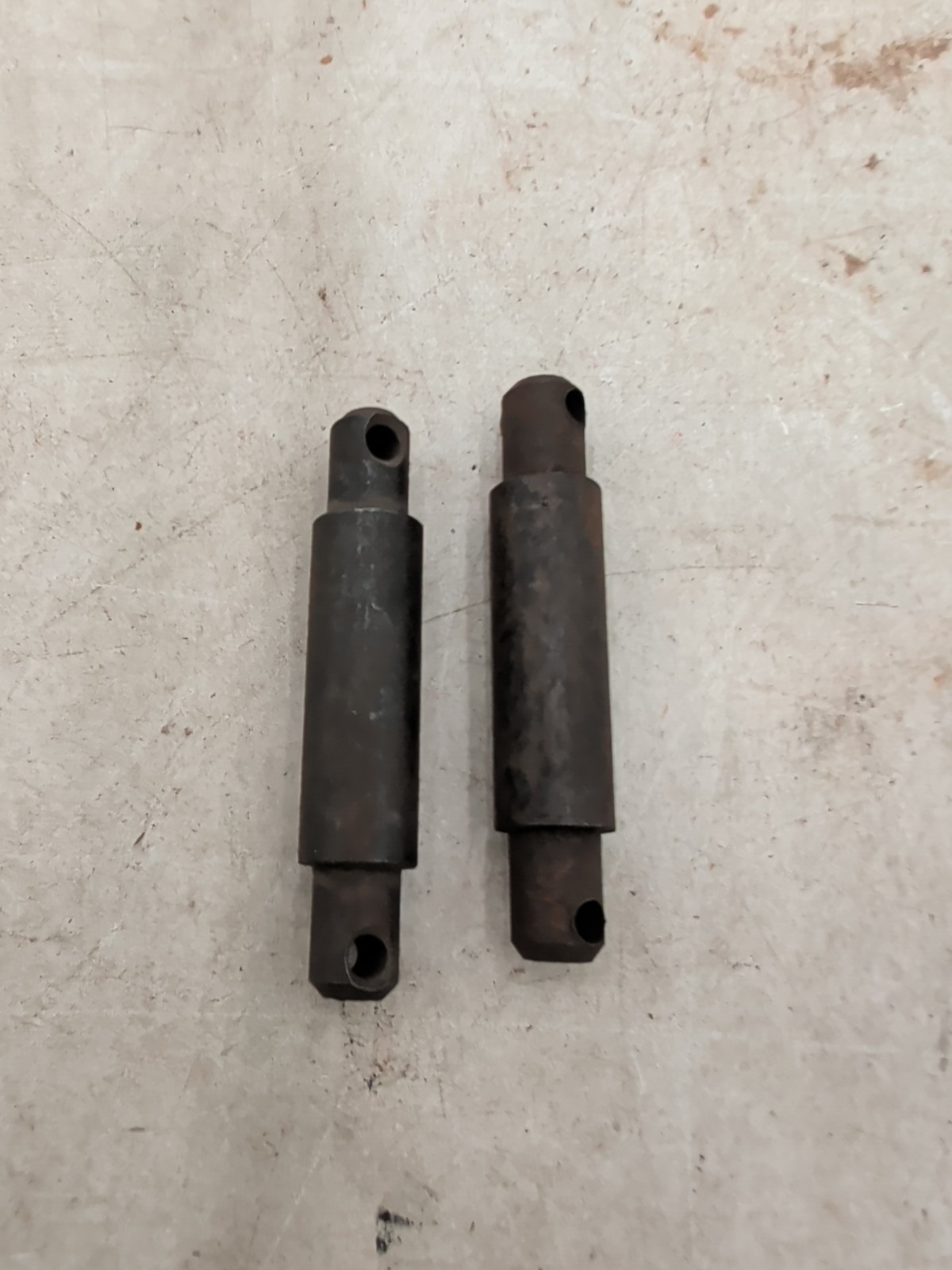 Massey Ferguson PIN Part# 660032M2 (2)