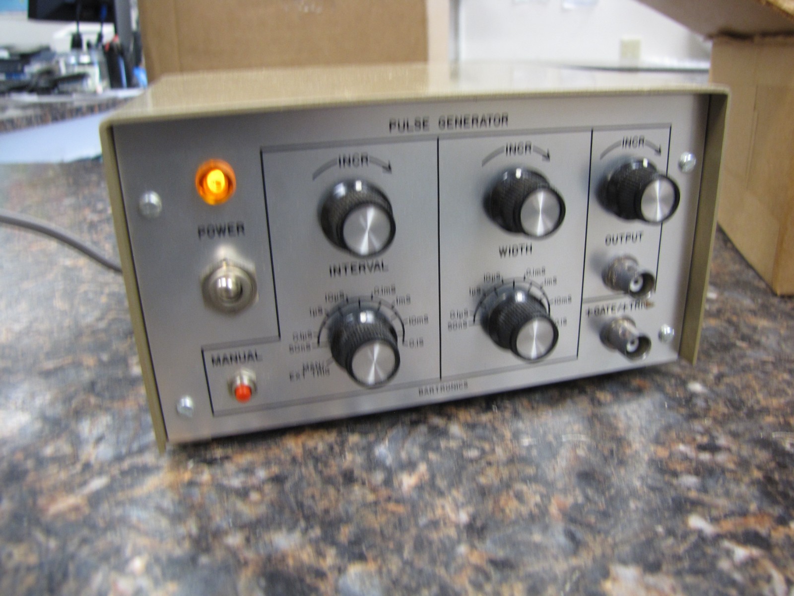 PULSE GENERATOR - BARTRONICS NEW IN BOX -NOS -NO15