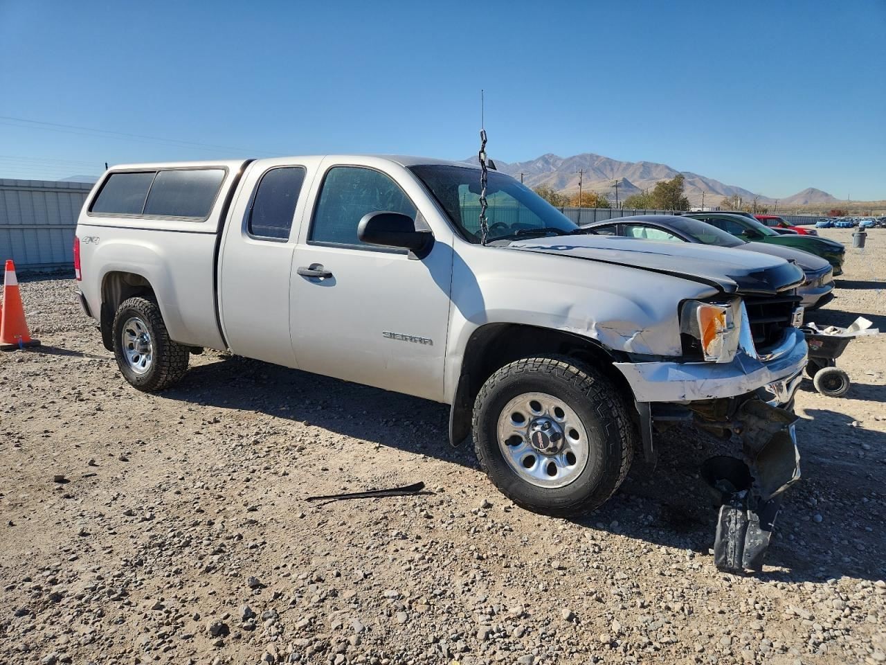 Passenger Right Front Spindle/Knuckle Fits 07-14 ESCALADE 2530588