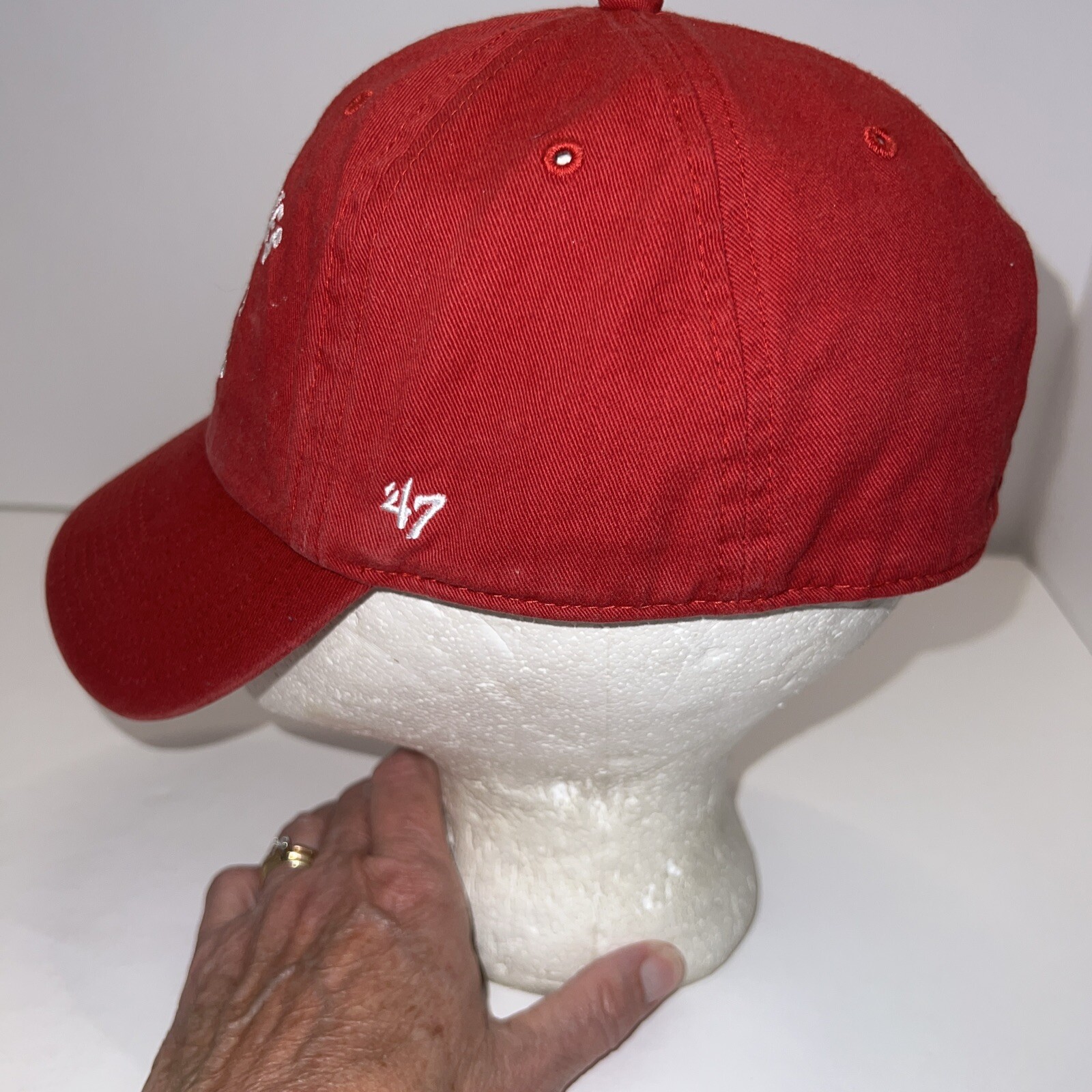 Boston Red Sox Script B Navy on Red Hat Cap Size Medium Fitted 2013 Championship