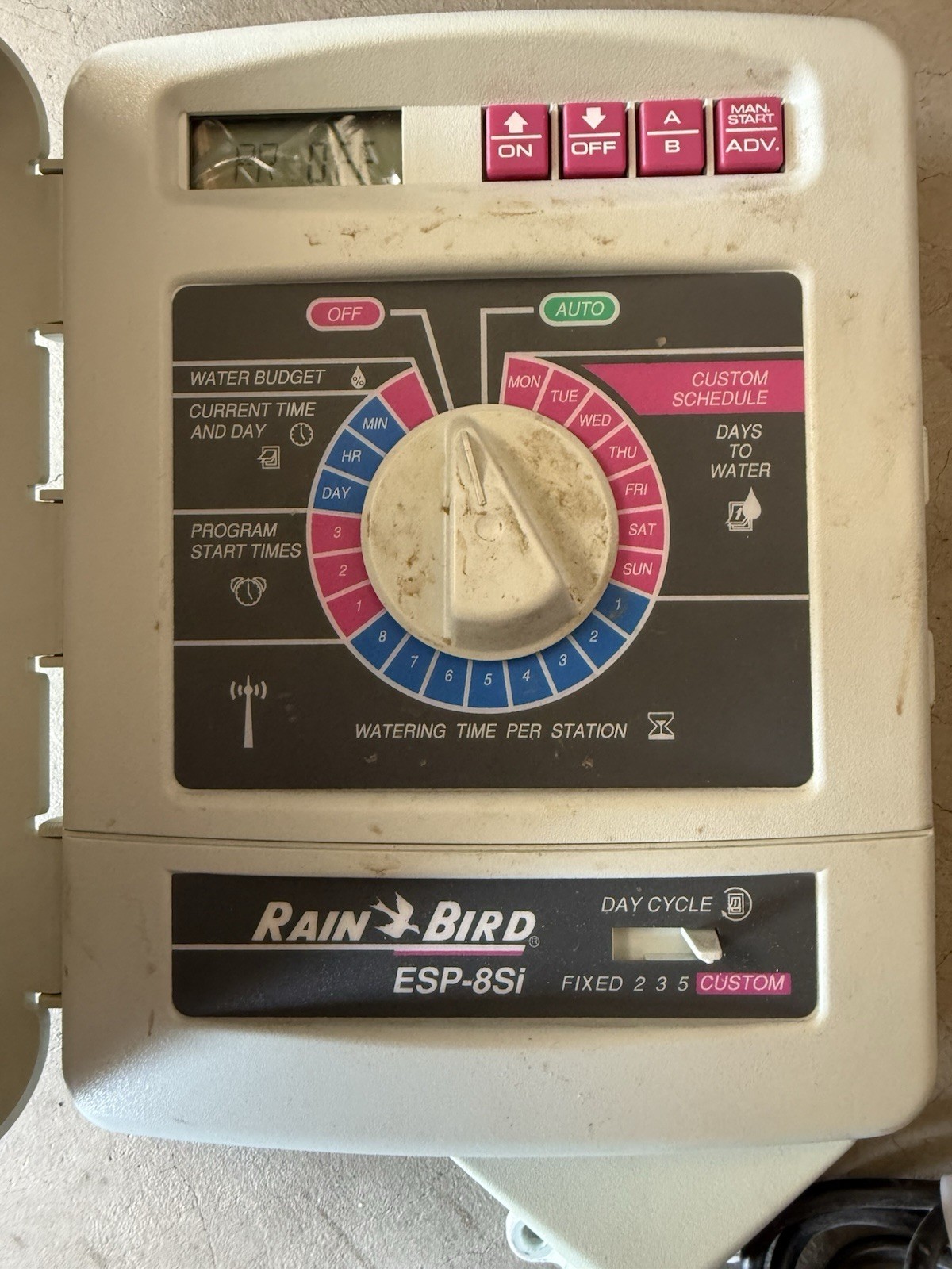 Rain Bird ESP-8SI 8 Zone Sprinkler Controller Tested And Working Used