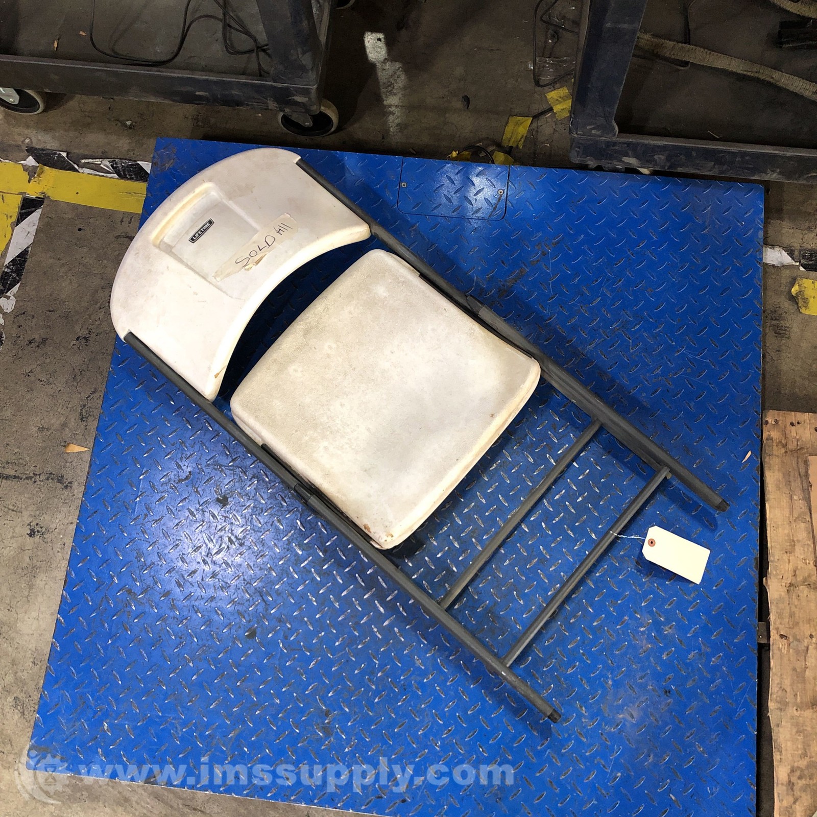 Lifetime Products C51000 Commercial Grade Folding Chair USIP