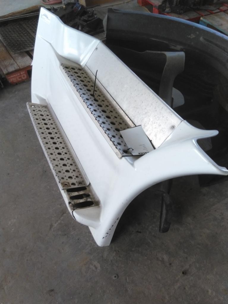For 2014 FREIGHTLINER CASCADIA 113 SIDE FAIRING Right , MN