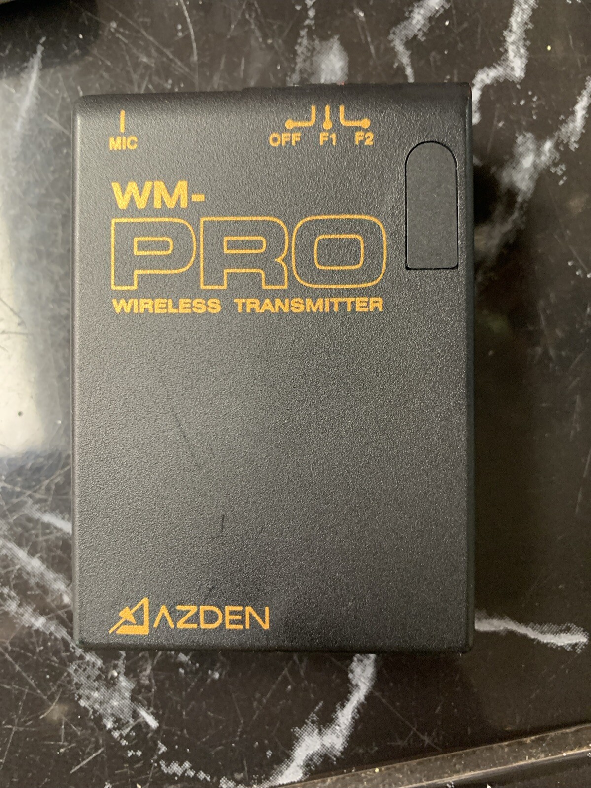 Azden WLX Pro VHF System Wireless Lapel Microphone System, excellent condition