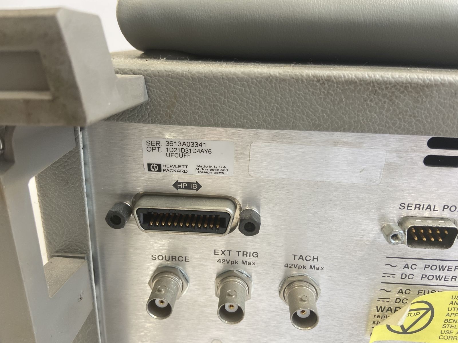 HP 35670A FFT Dynamic Signal Analyzer OPT: 1D2 1D3 1D4 AY6 Delaminated Display