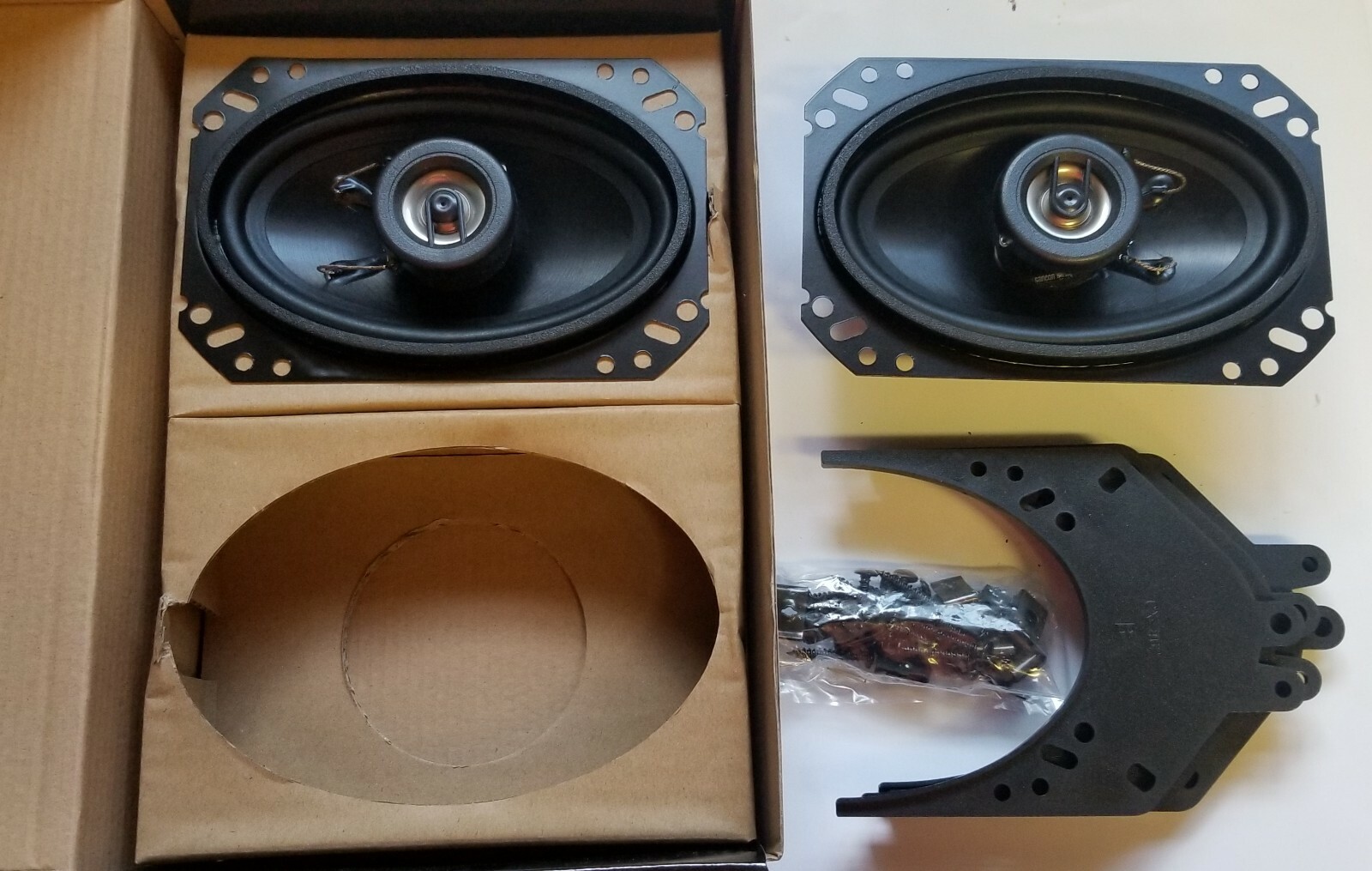 Metra CX-462 4" x 6" 180 Watt Two-Way Coaxial Speaker System with Brackets -Pair