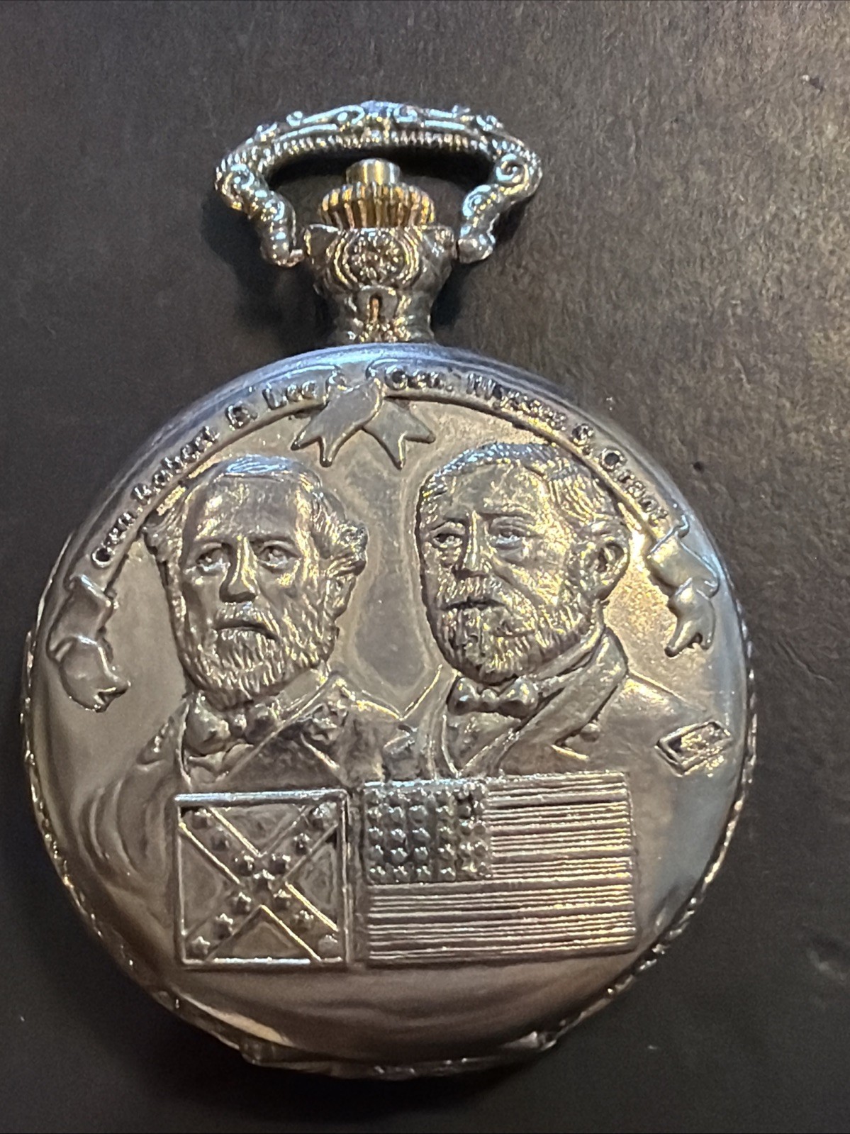AE43 Mens VTG Wind Pocket Watch Civil War Robert E Lee-Ulysses S Grant Working**