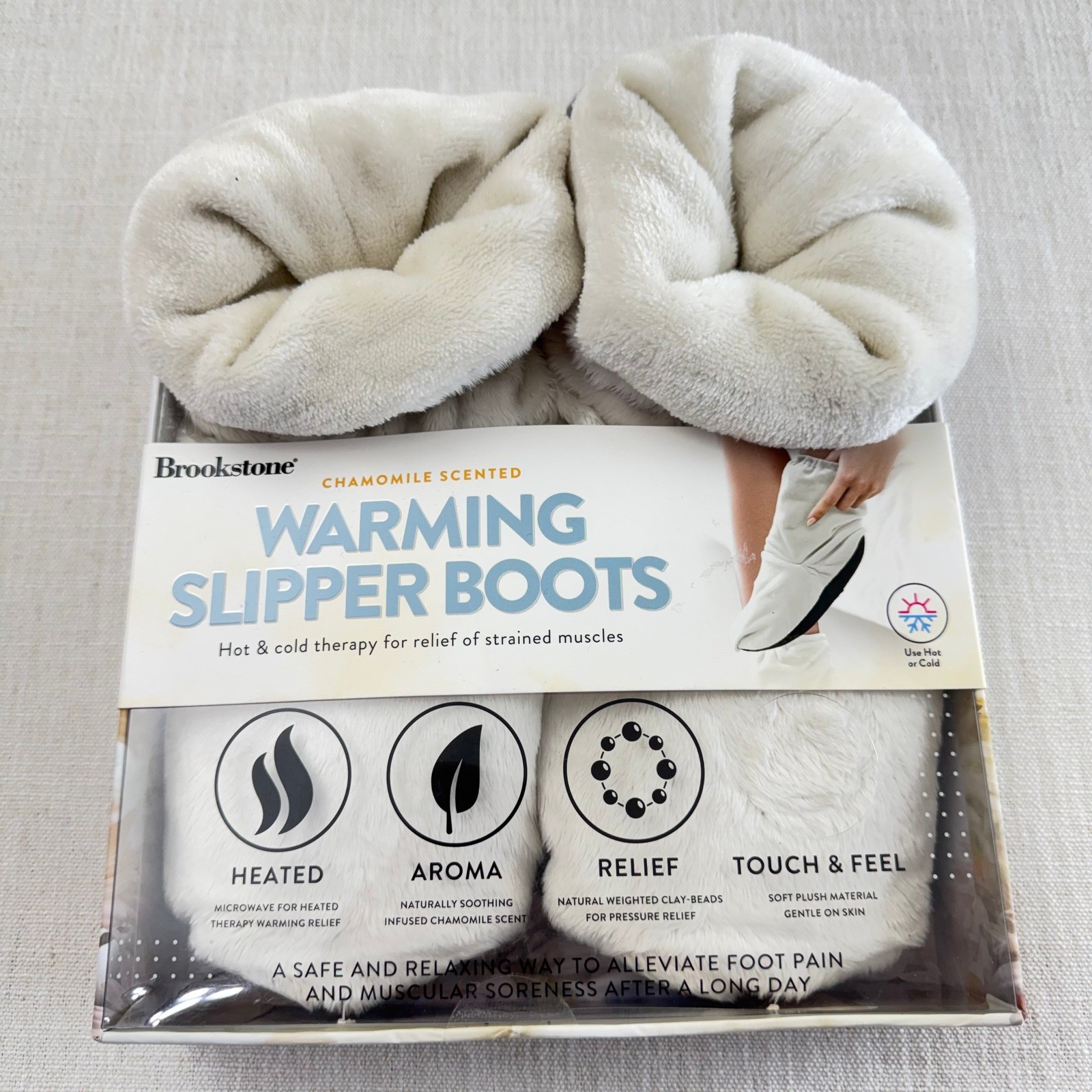 Brookstone Warming Slipper Boots Chamomile Scented Hot Cold Therapy Ivory NEW