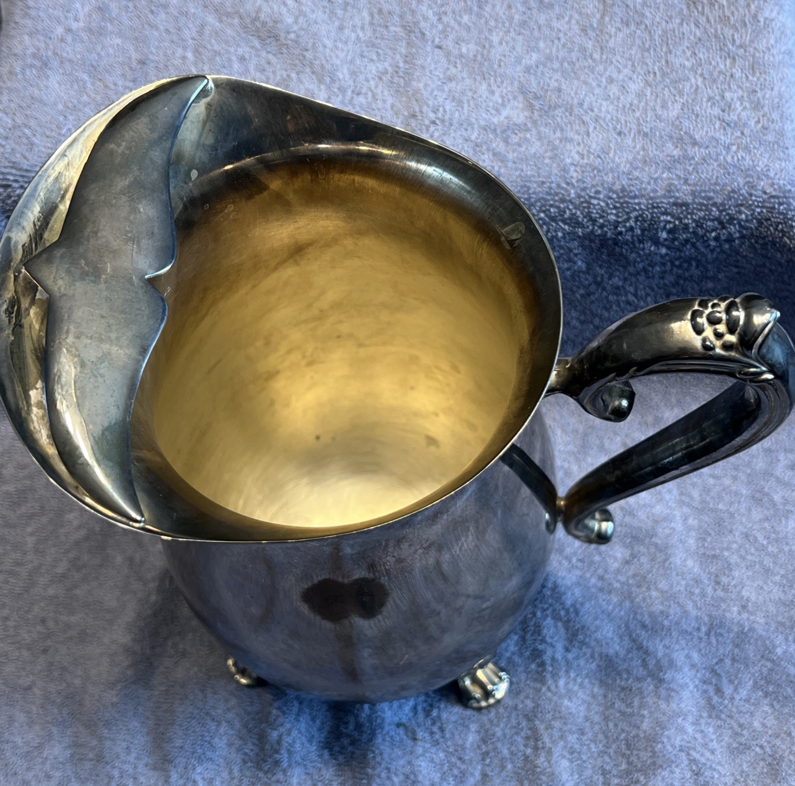 Vintage Silver Plated Footed 9” Water Pitcher Ice Lip