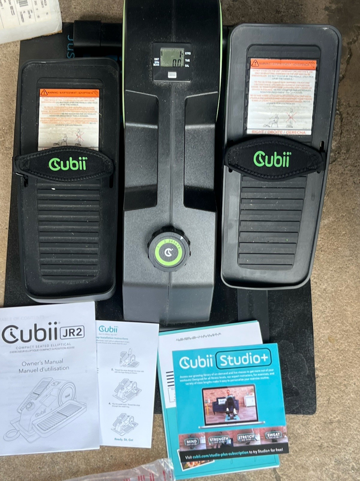 Cubii JR2 Compact Seated Elliptical Machine With Mat And Manual Works Green