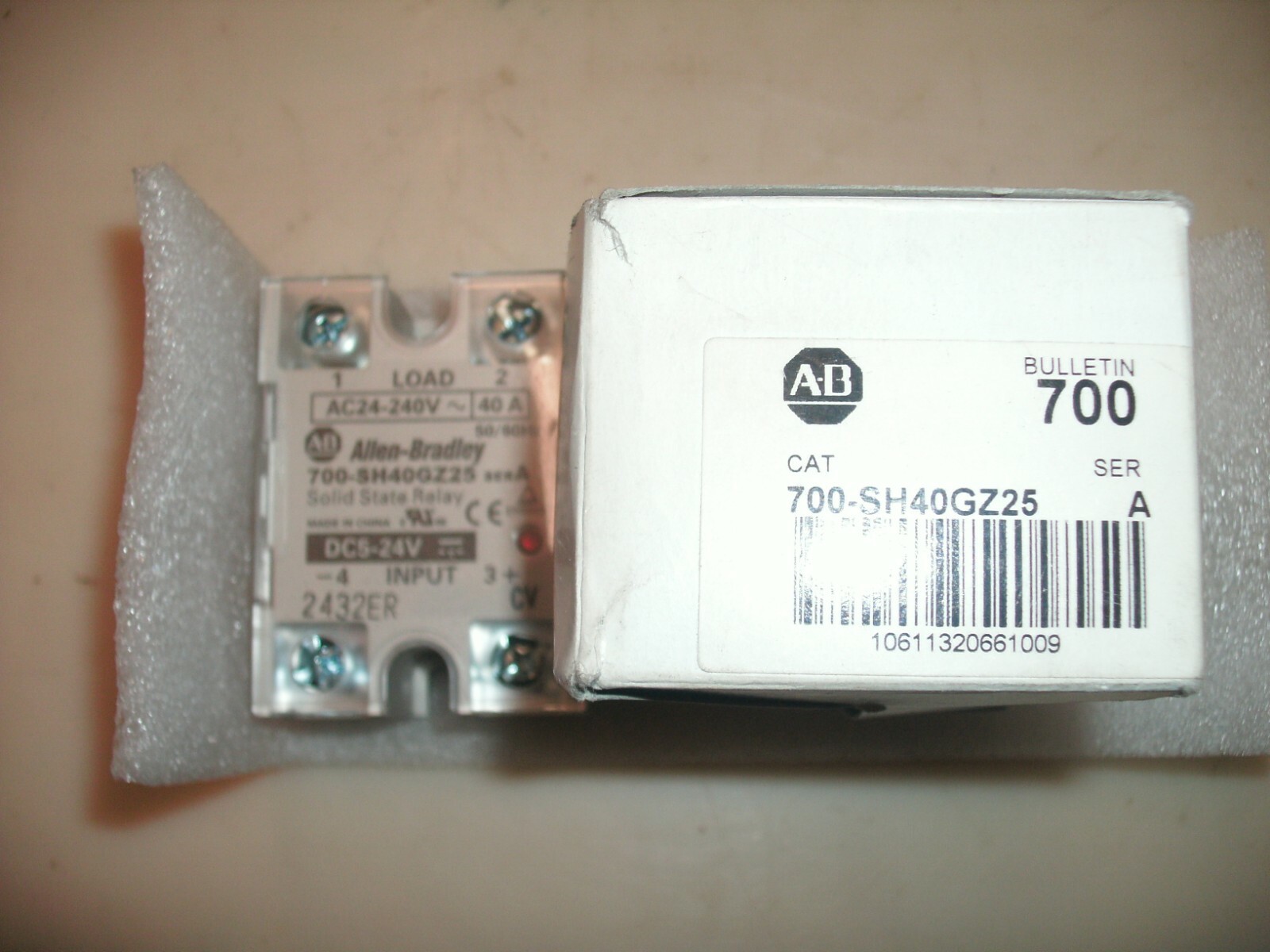 ALLEN BRADLEY 700-SH40GZ25 SOLID STATE RELAY AC 24-240V DC 5-24V