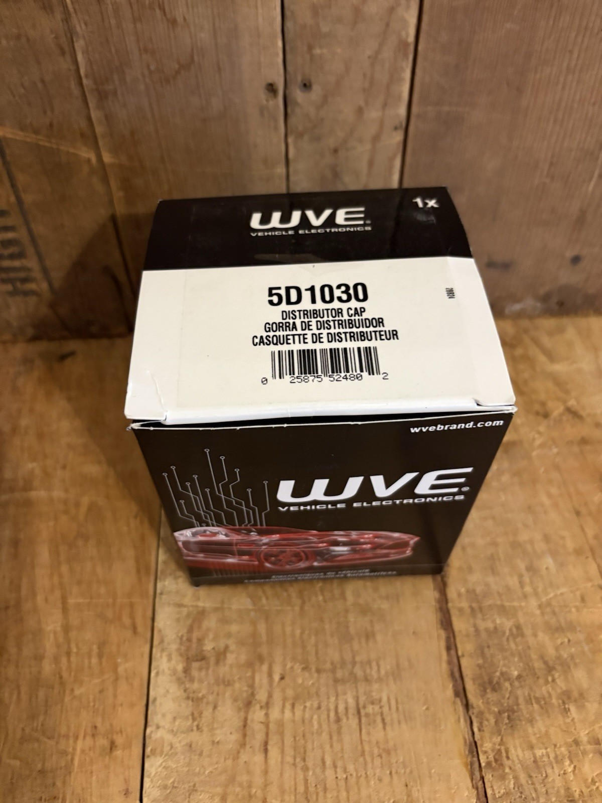 New In Box Wells Distributor Cap Part#5D1030