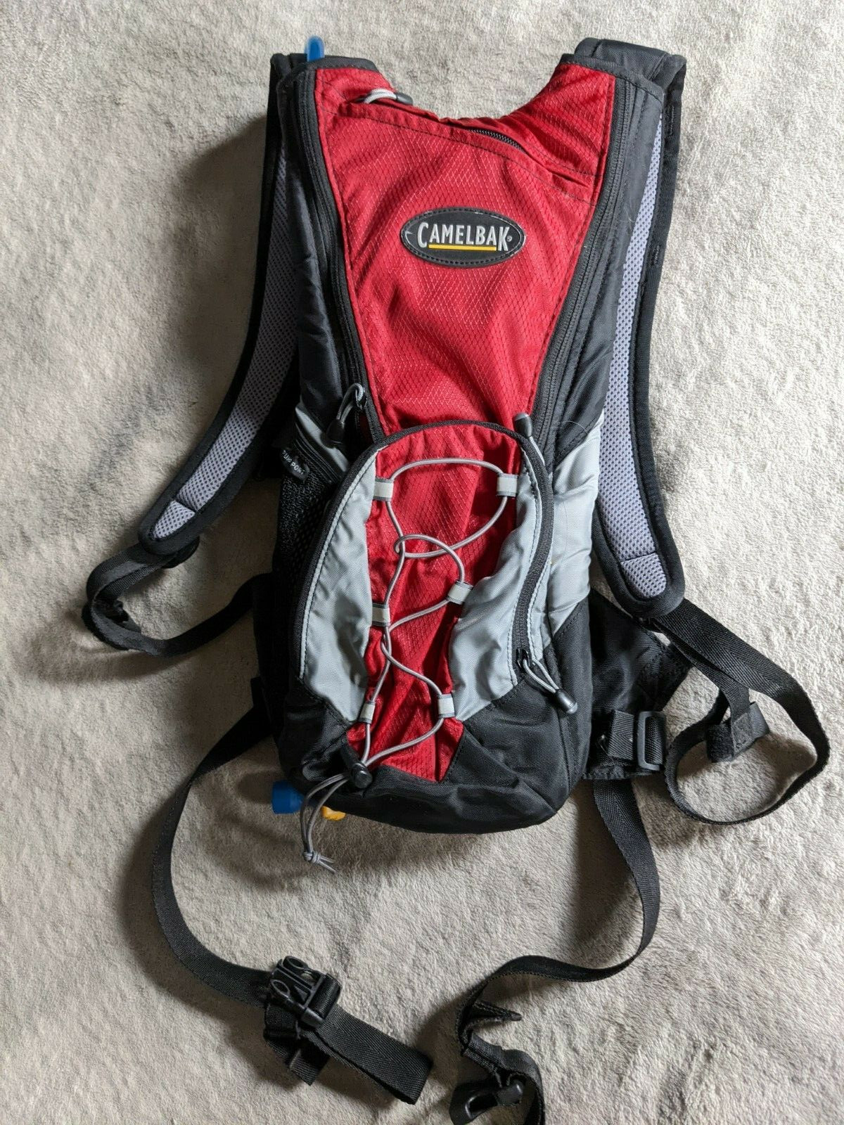 CAMELBAK Lobo Hydration Backpack 2.0 Liter 70 oz Reservoir Gray Red Black
