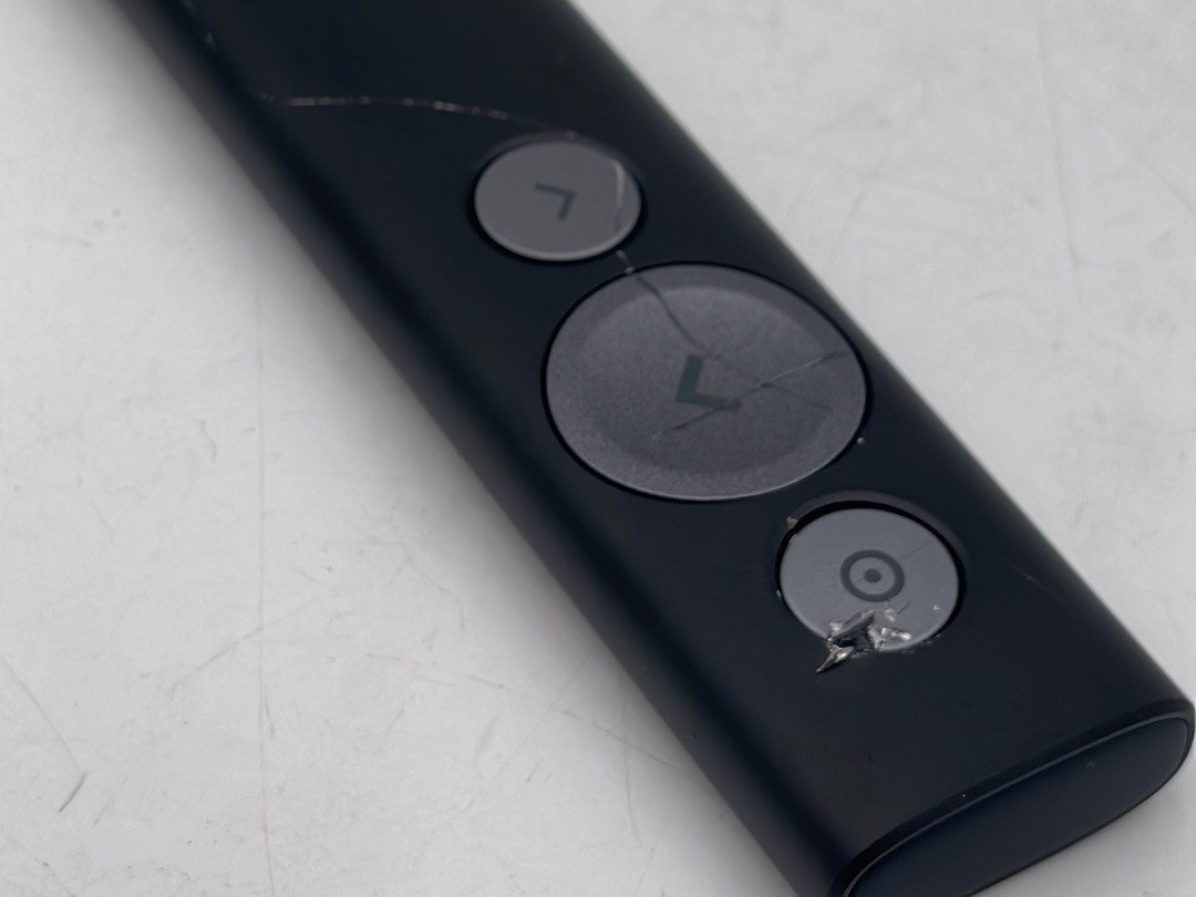 Logitech Spotlight Presentation Remote 30m Range/Quick Charging Black - AS IS