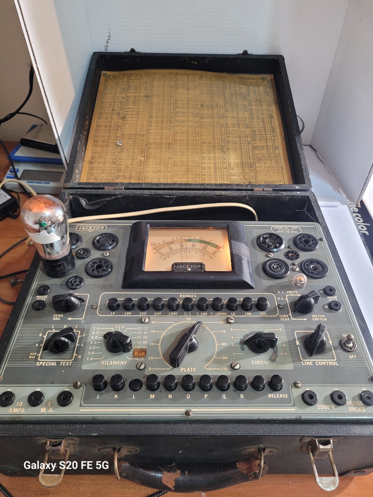 Vintage Jackson Tube Tester Model 637 Powers On UNTESTED