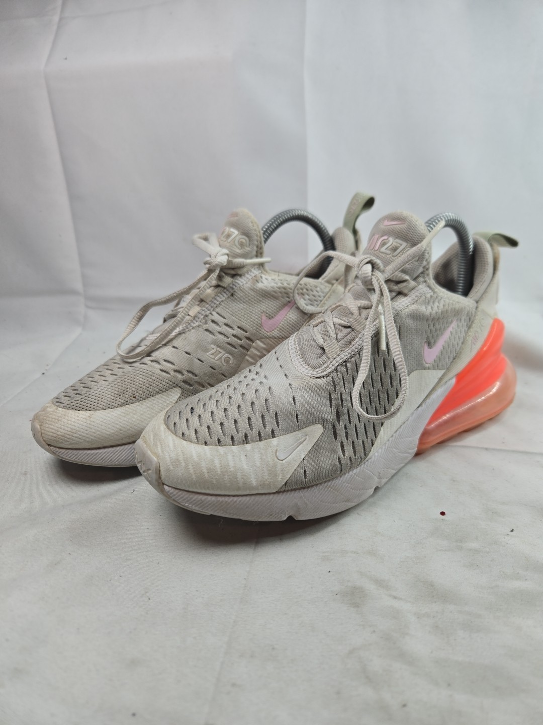 Nike Air Max 270 Women’s Size 8.5 Youth Size 7 Honeydew White Shoes 943345-113