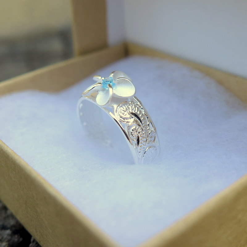 Hawaiian Sterling Silver Scrolling Plumeria with Aqua Blue CZ Toe Ring TR1163