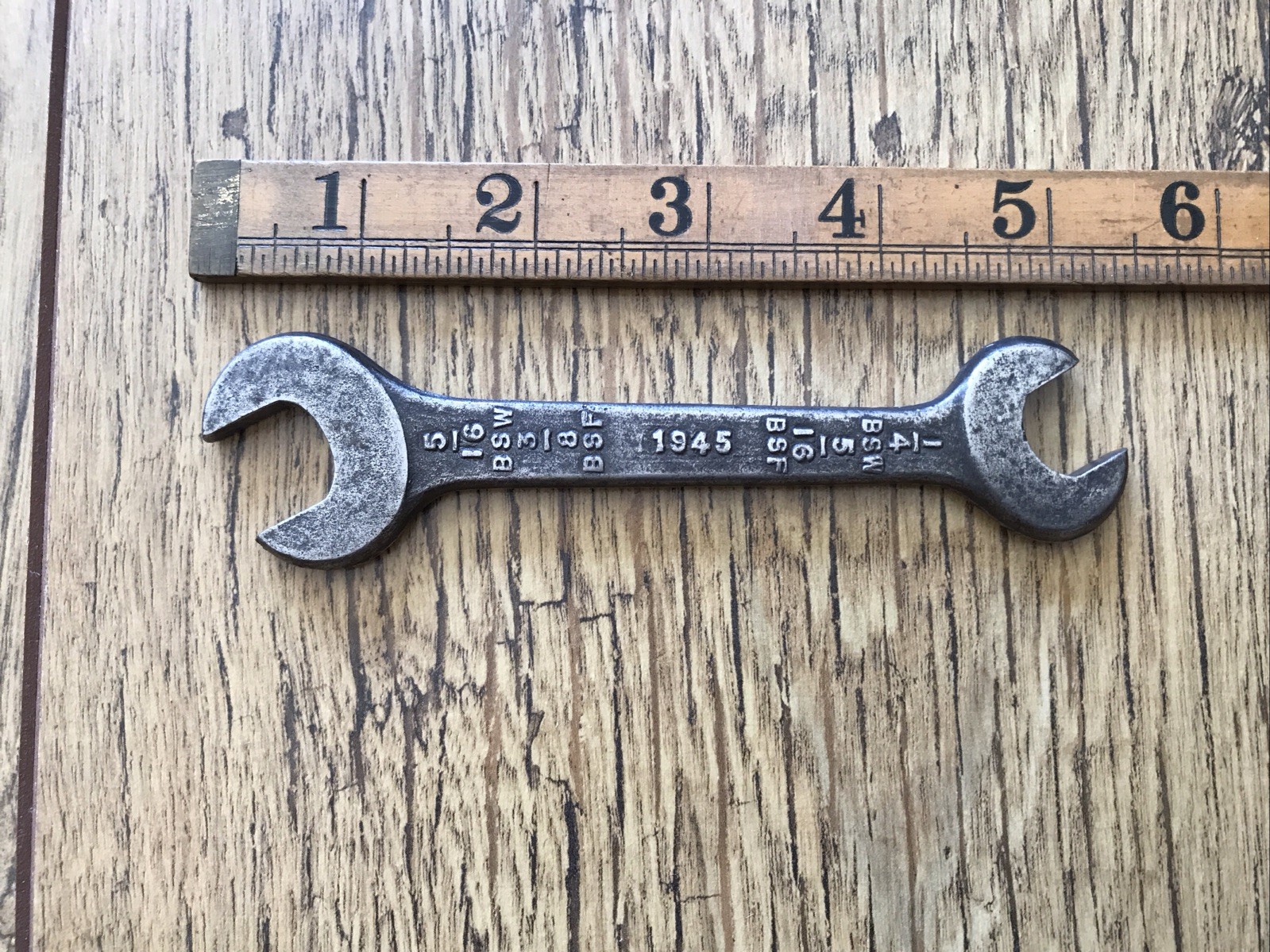 Vintage 1945 Snail Brand 5/16” X 1/4” BSW Spanner Classic Car Tool.