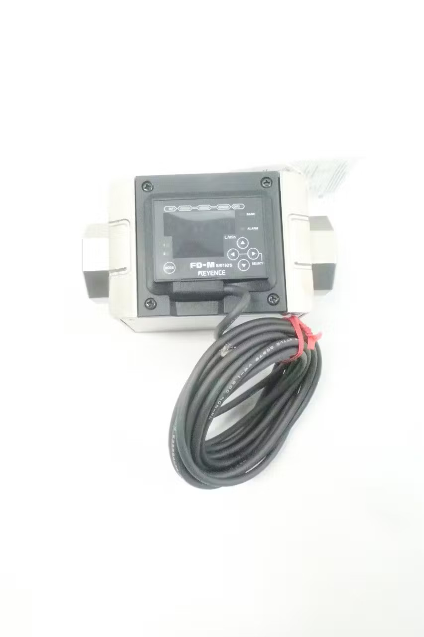 Keyence FD-M100AY Capacitance Electromagnetic Flow Sensor