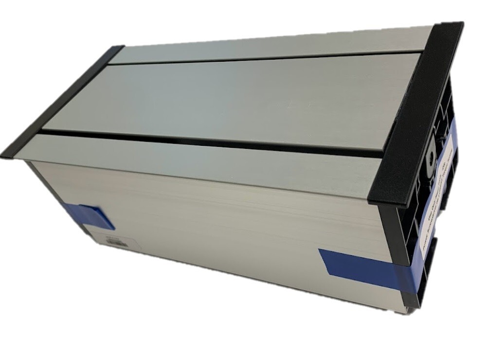 AMX HPX-900SL - HydraPort 9 Module Connection Port - Silver