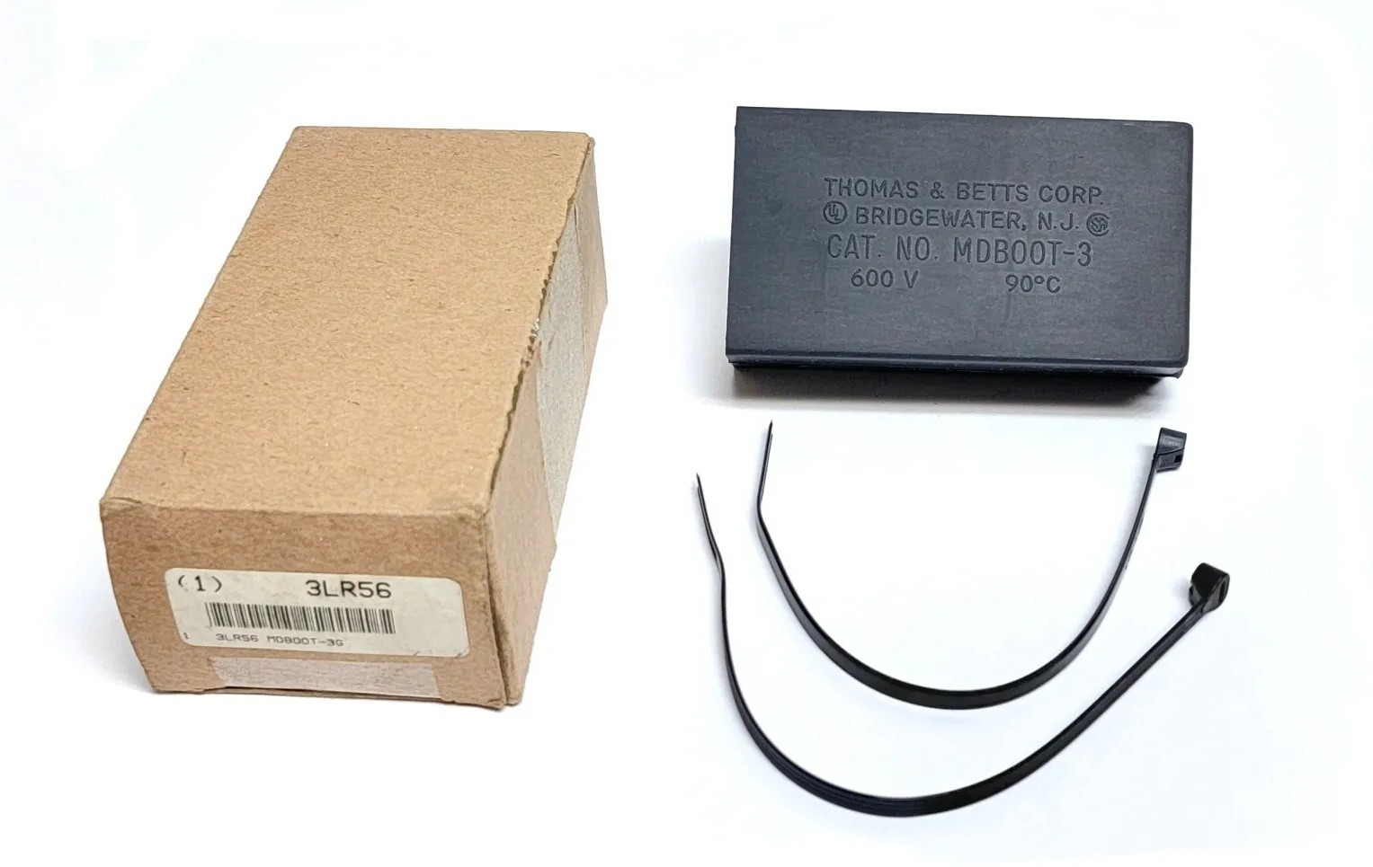 THOMAS & BETTS CORP. MDBOOT-3, Insulator for Color-Keyed(R) Disconnects, 600V