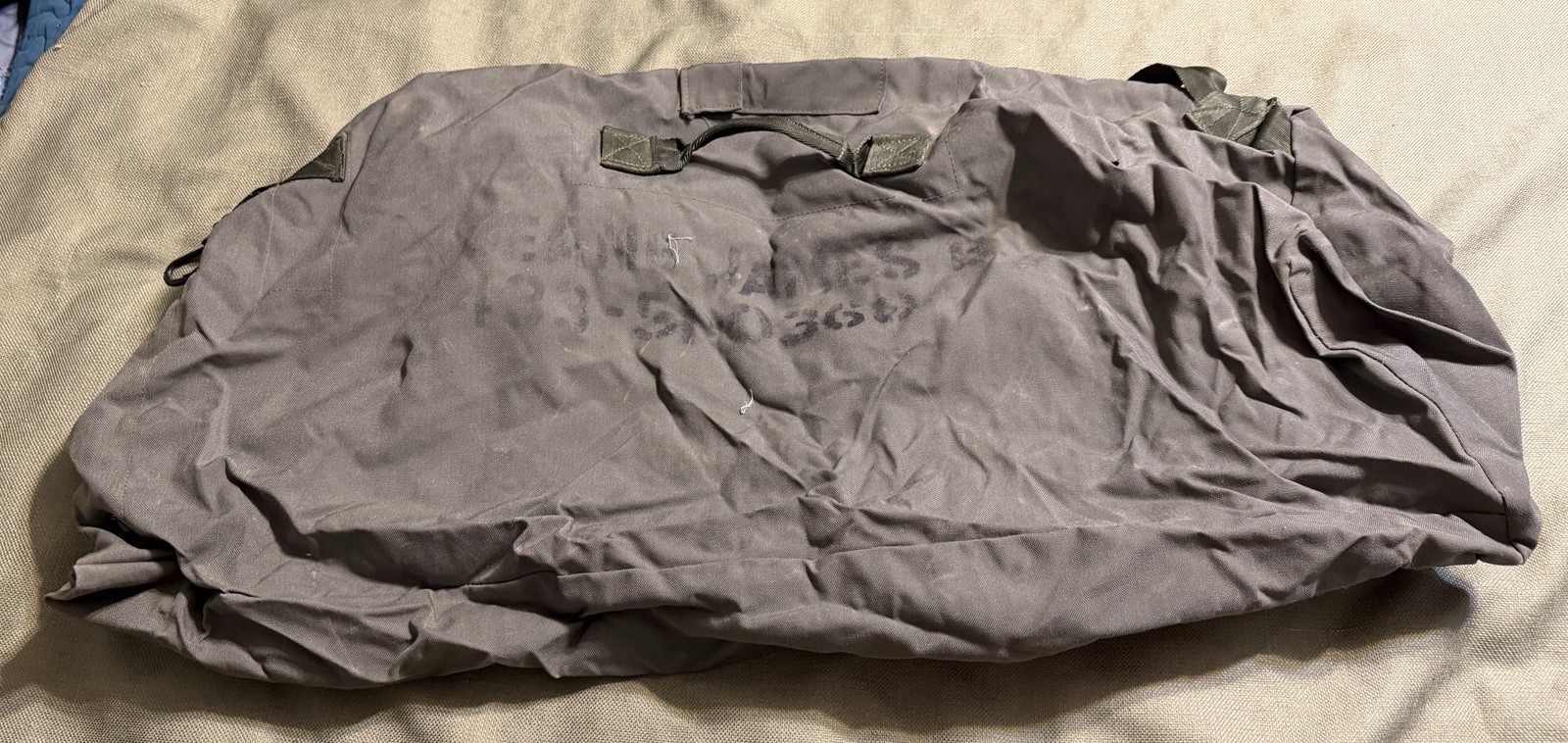 vintage US MILITARY DUFFEL BAG rare ARMY GREEN marine corp CANVAS ADJUSTABLE USA