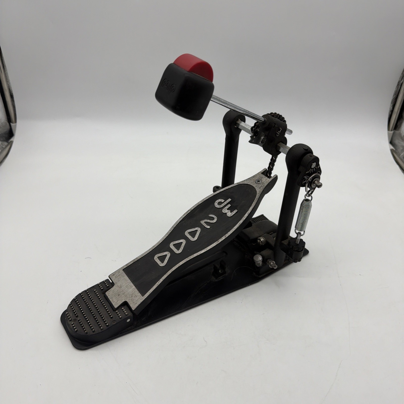 DW 2000 SINGLE BASS DRUM PEDAL DWCP2000. Chain Drive. drum hardware stand