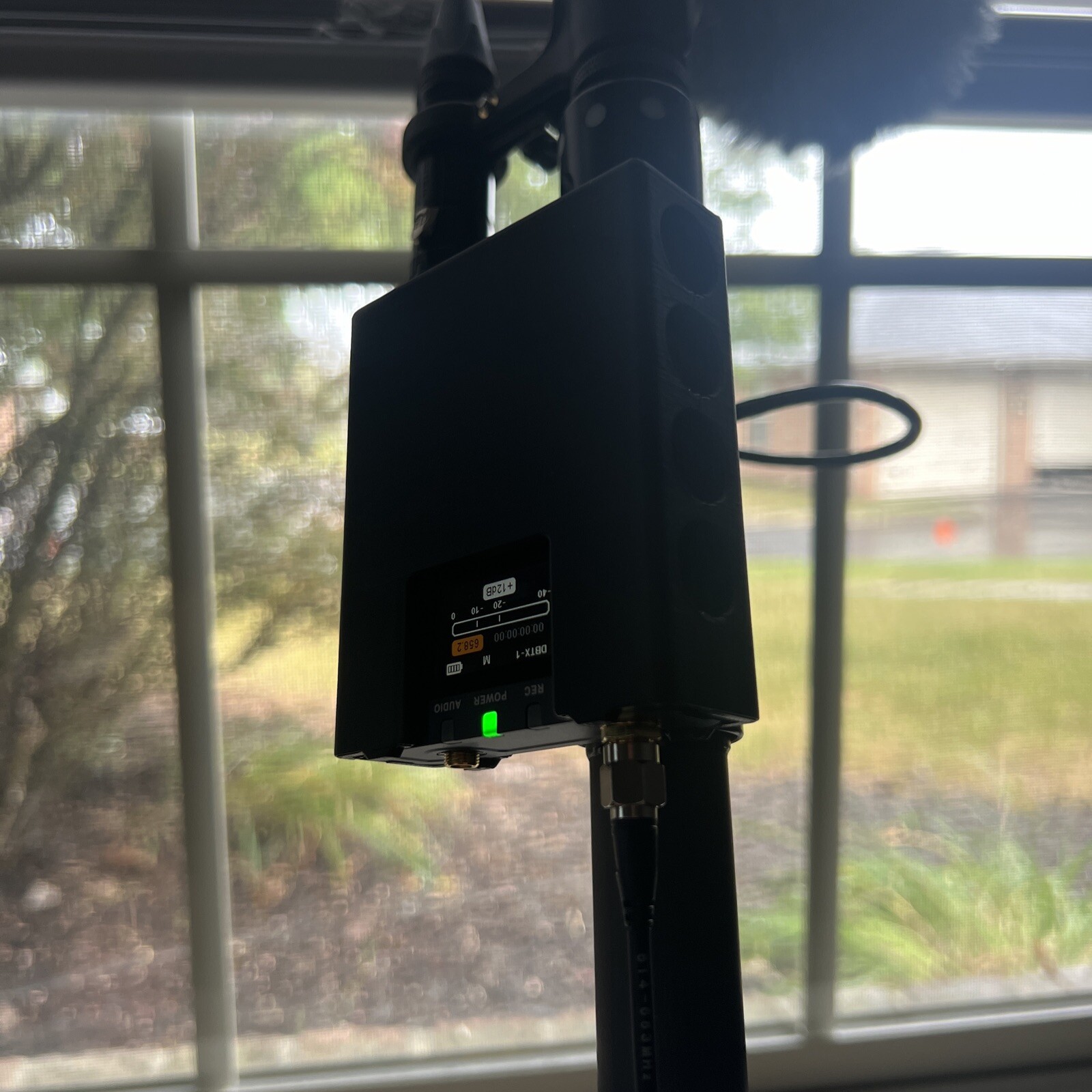 Deity Theos TX Upper Boom Pole Mount