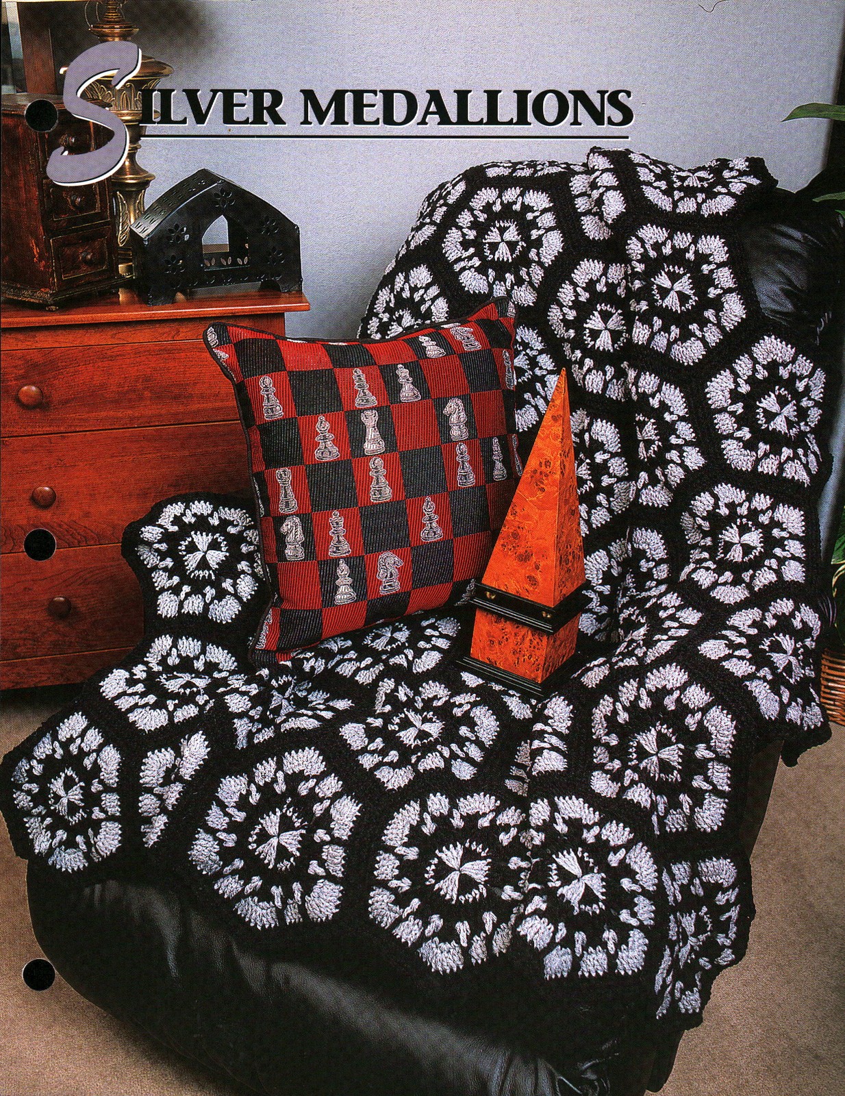Silver Medallions Afghan | Annie's Crochet Quilt & Afghan Club QAC332-04