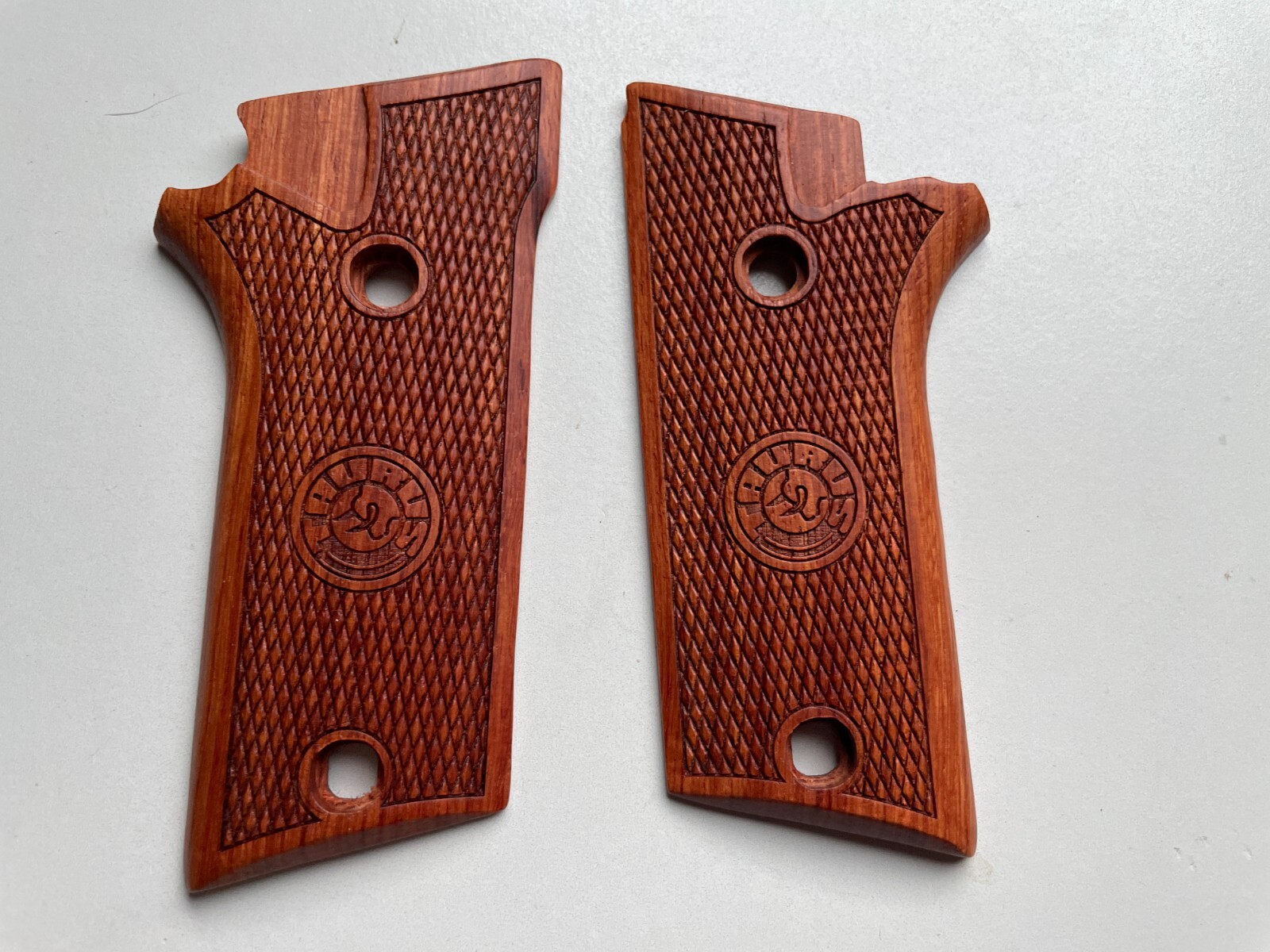 Checker Handle decor grips for taurus, pt-911, 940 full size, thai handmade No2