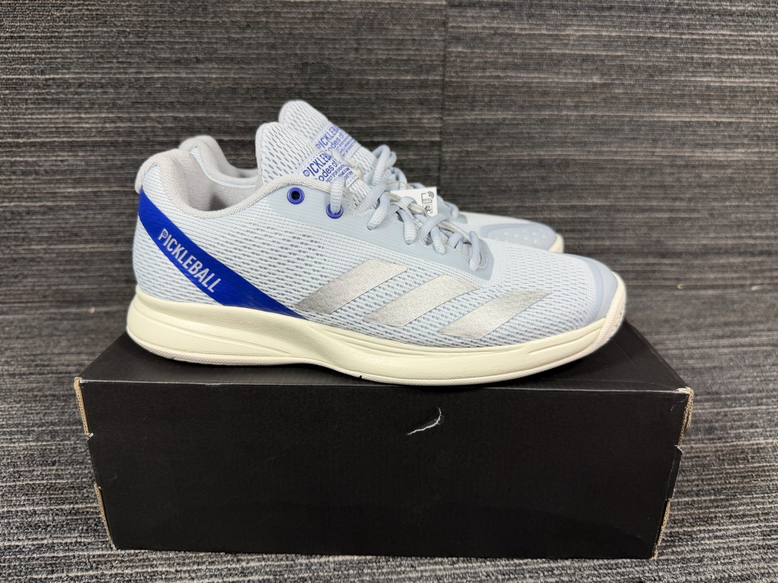 Adidas Courtflash Pickleball Sneaker JQ3248 Women’s 8.5 Brand New