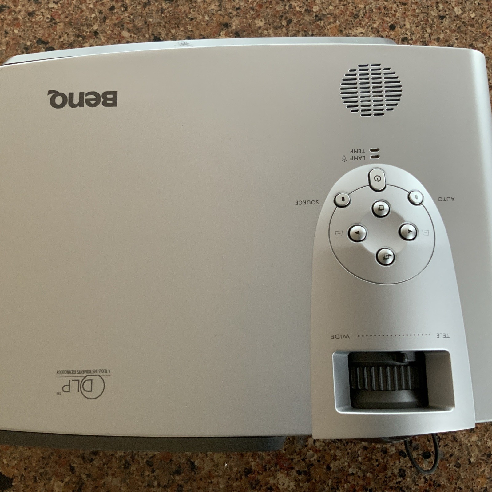BenQ DX/S660 Projector - Complete Set - Not Turn On