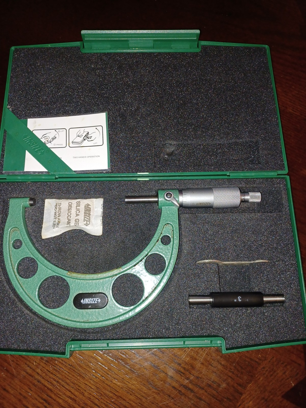 INSIZE 5-6" OUTSIDE MICROMETER .0001" GRADUATION . IN EX USED COND. / IN BOX