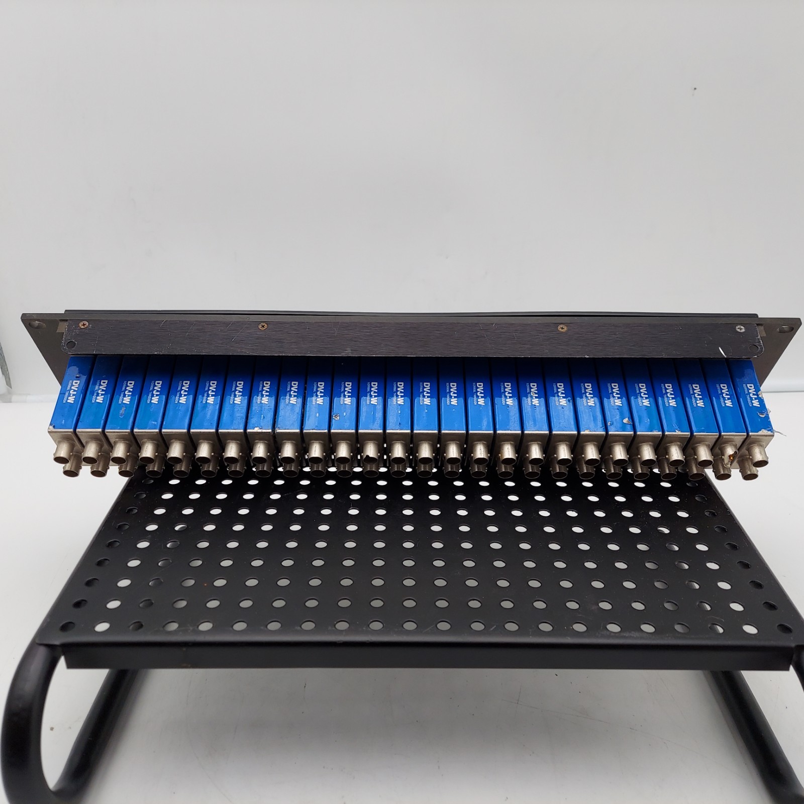 CANARE 26x DVJ-W NORMAL THROUGH DUAL VIDEO JACK PATCHBAY RACK MOUNT