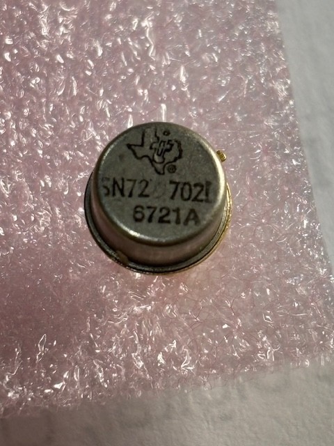 LM702L Op amp Texas Inst Vintage