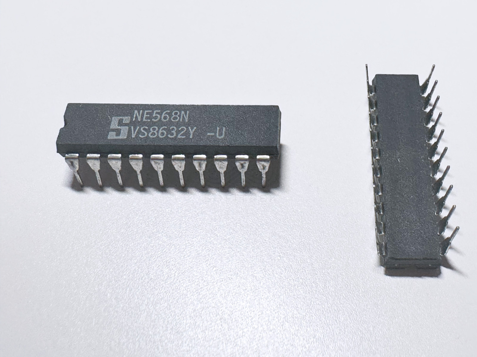 2X NE564N Signetics Phase Locked Loop IC VCO and Phase Detector FSK Demodulator