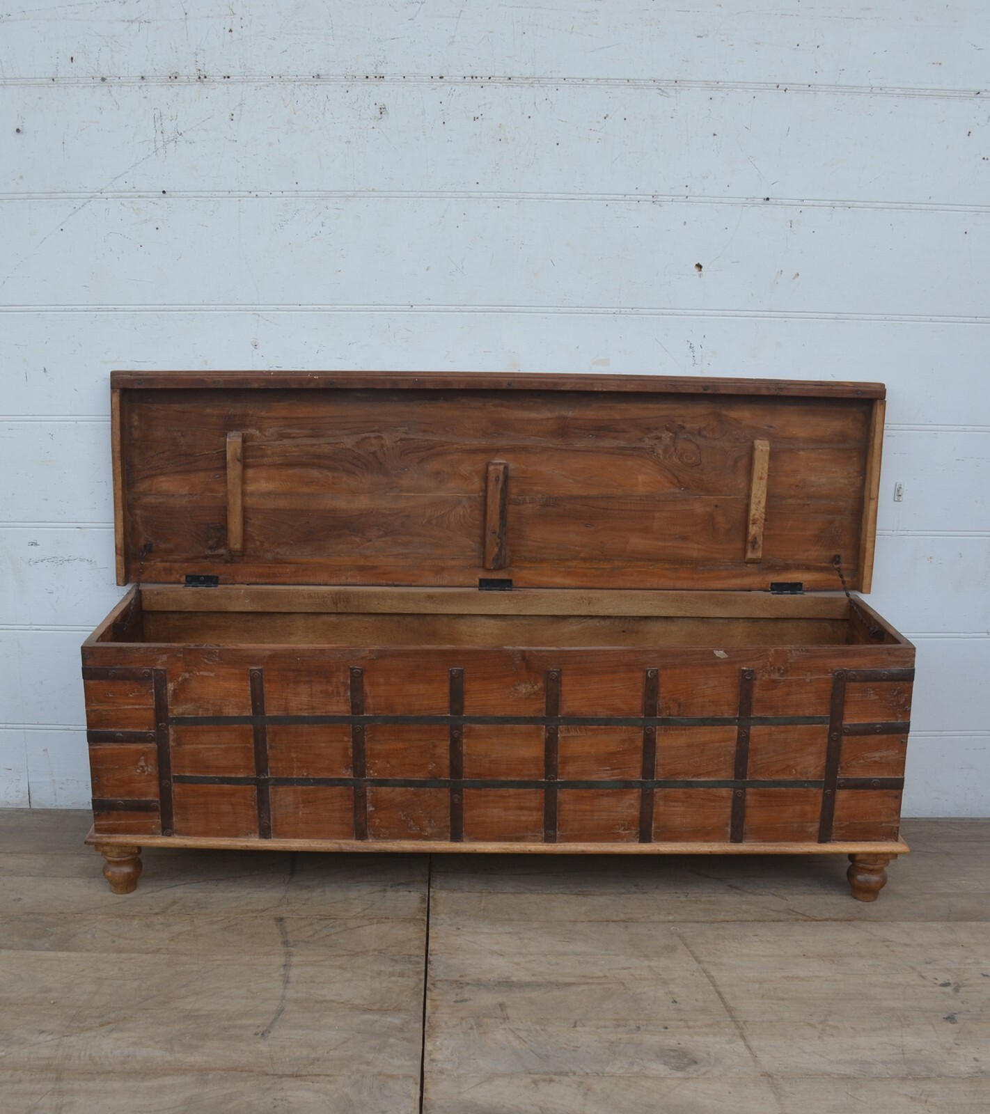 Reclaimed teak storage Trunk