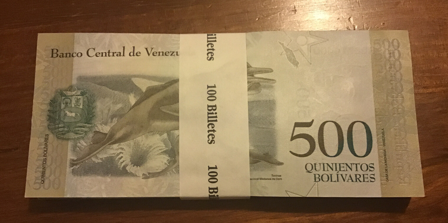 Venezuela Banknote Bundle. 100 X 500 Bolivares. Dated 2017. Uncirculated.