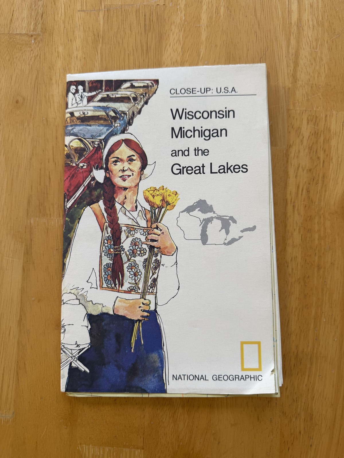 Vintage 1973 National Geographic Wisconsin Michigan Great Lakes Map Folded