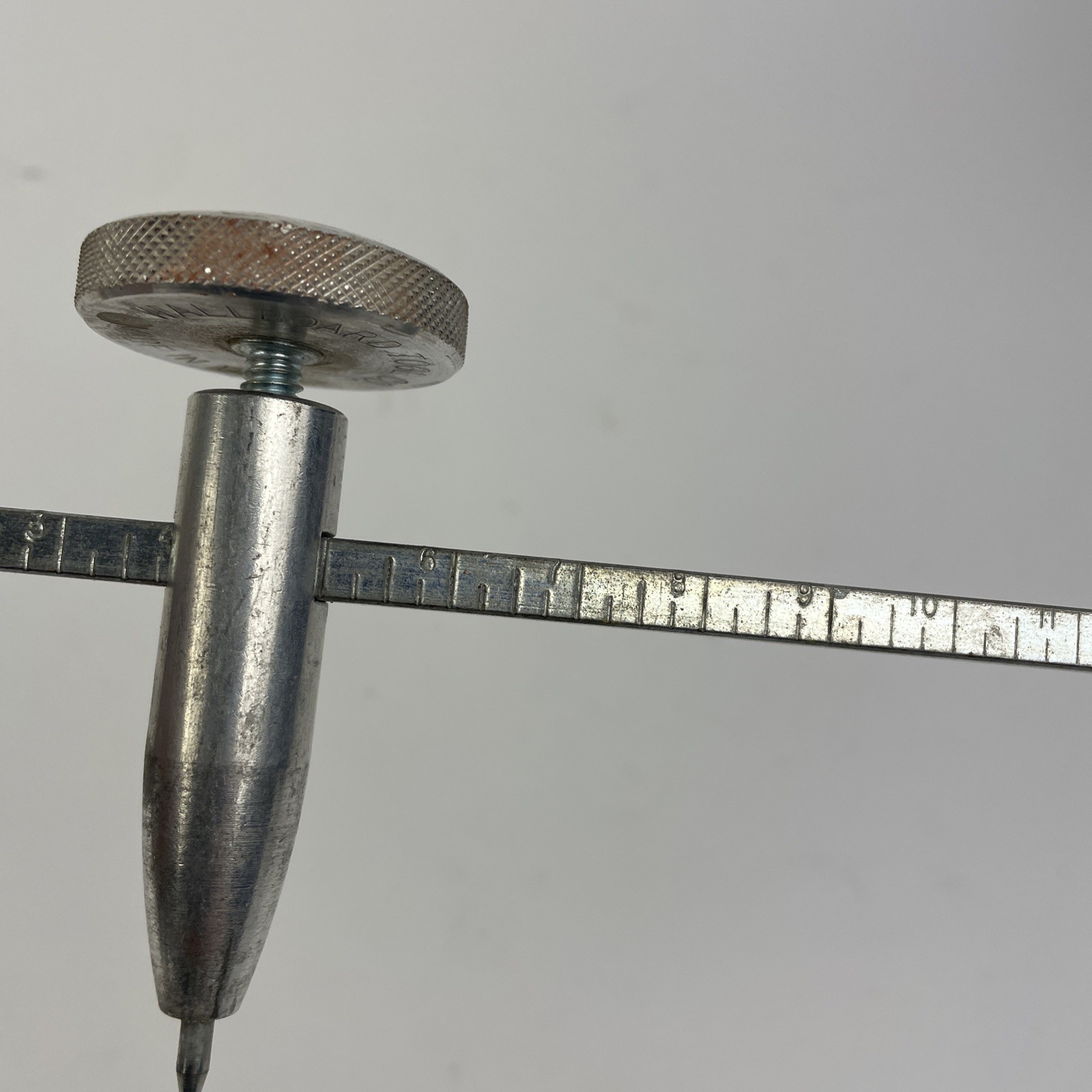 WallBoard Tools USA Durable Drywall Circle Cutter, Sturdy Metal Construction