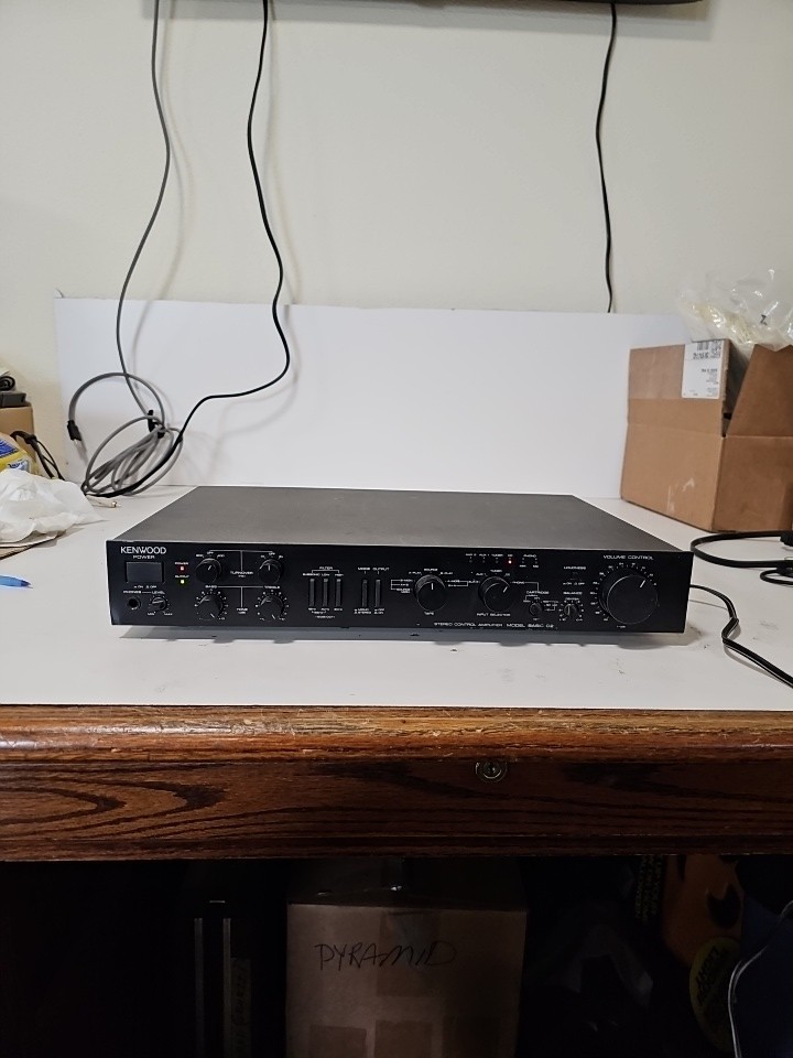KENWOOD BASIC C2 AMPLIFIER