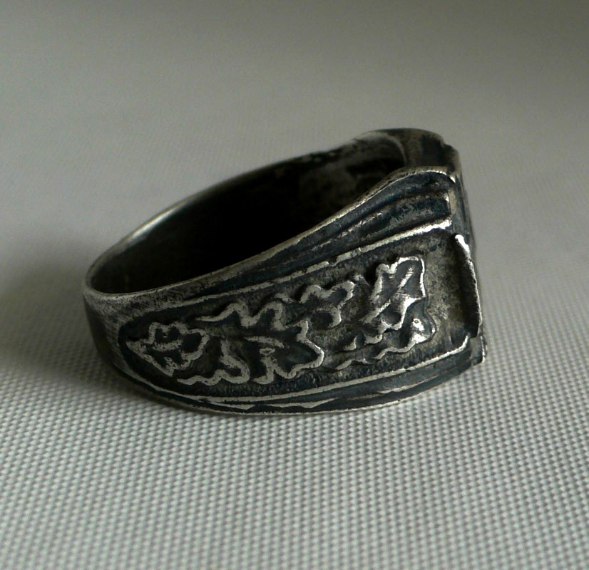 RING GERMAN WW2 WWII Pz.Div.-Panzer Tank Division Oak Leaves Ring