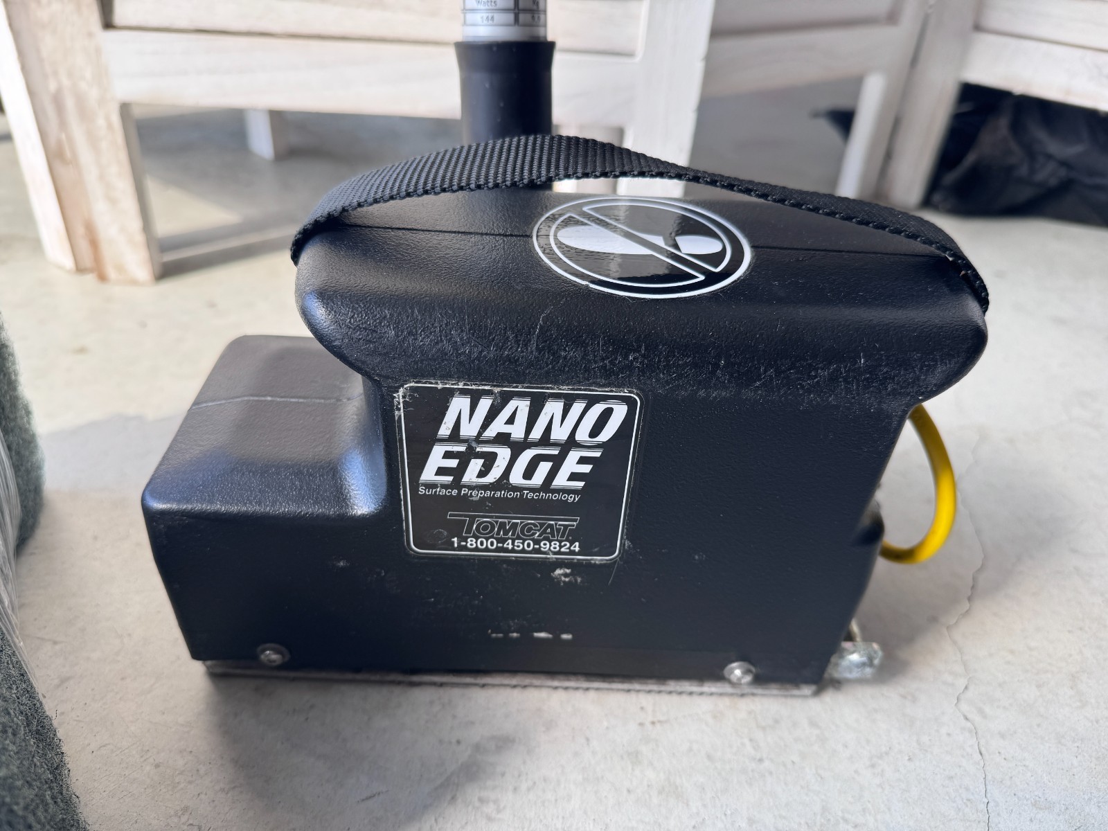 Tomcat Nano Edge Oscillating Floor Scrubber Square Scrub Doodle Scrub