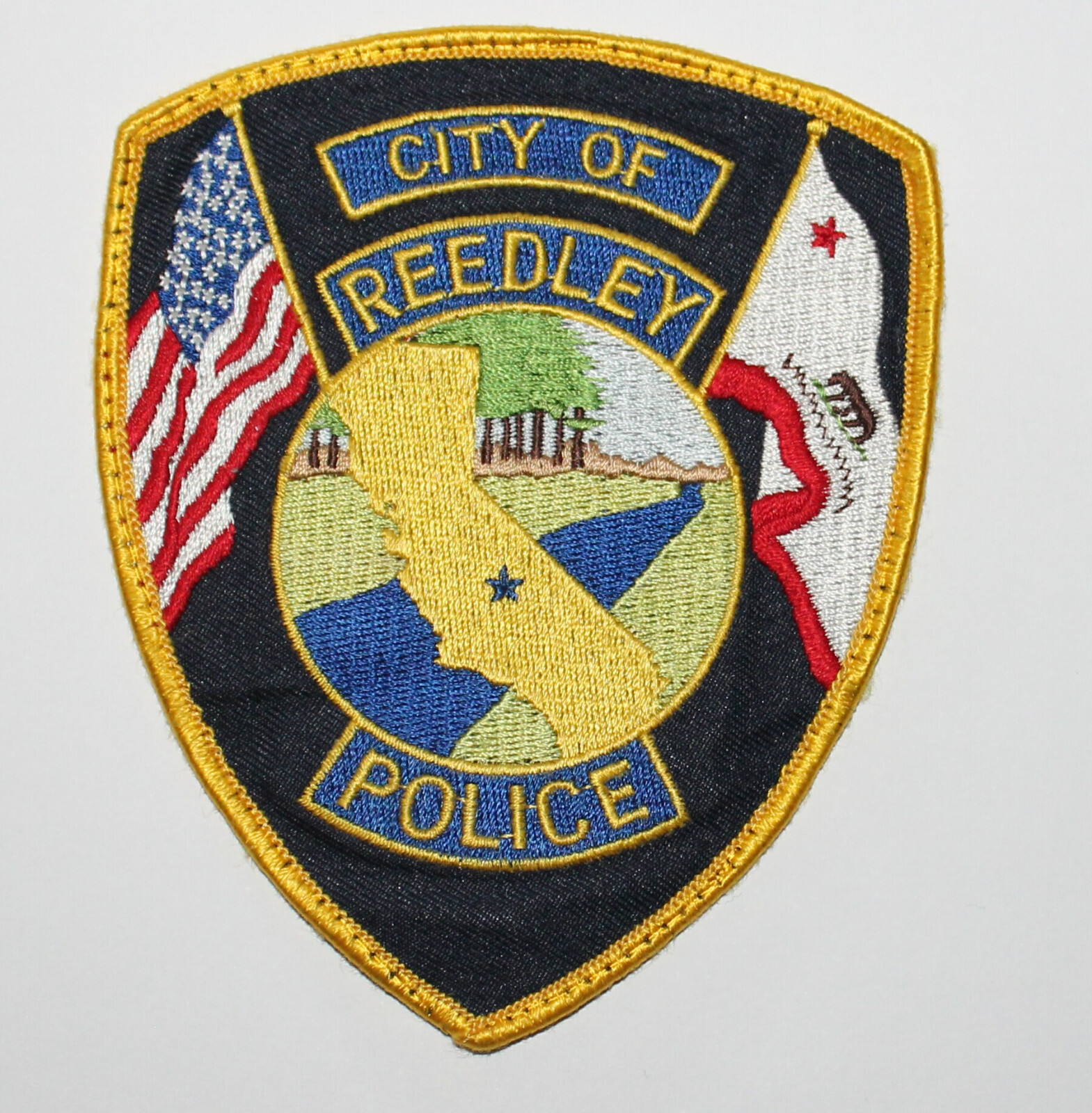 CITY OF REEDLEY POLICE Fresno County California PD CA & US Flags Used Worn patch