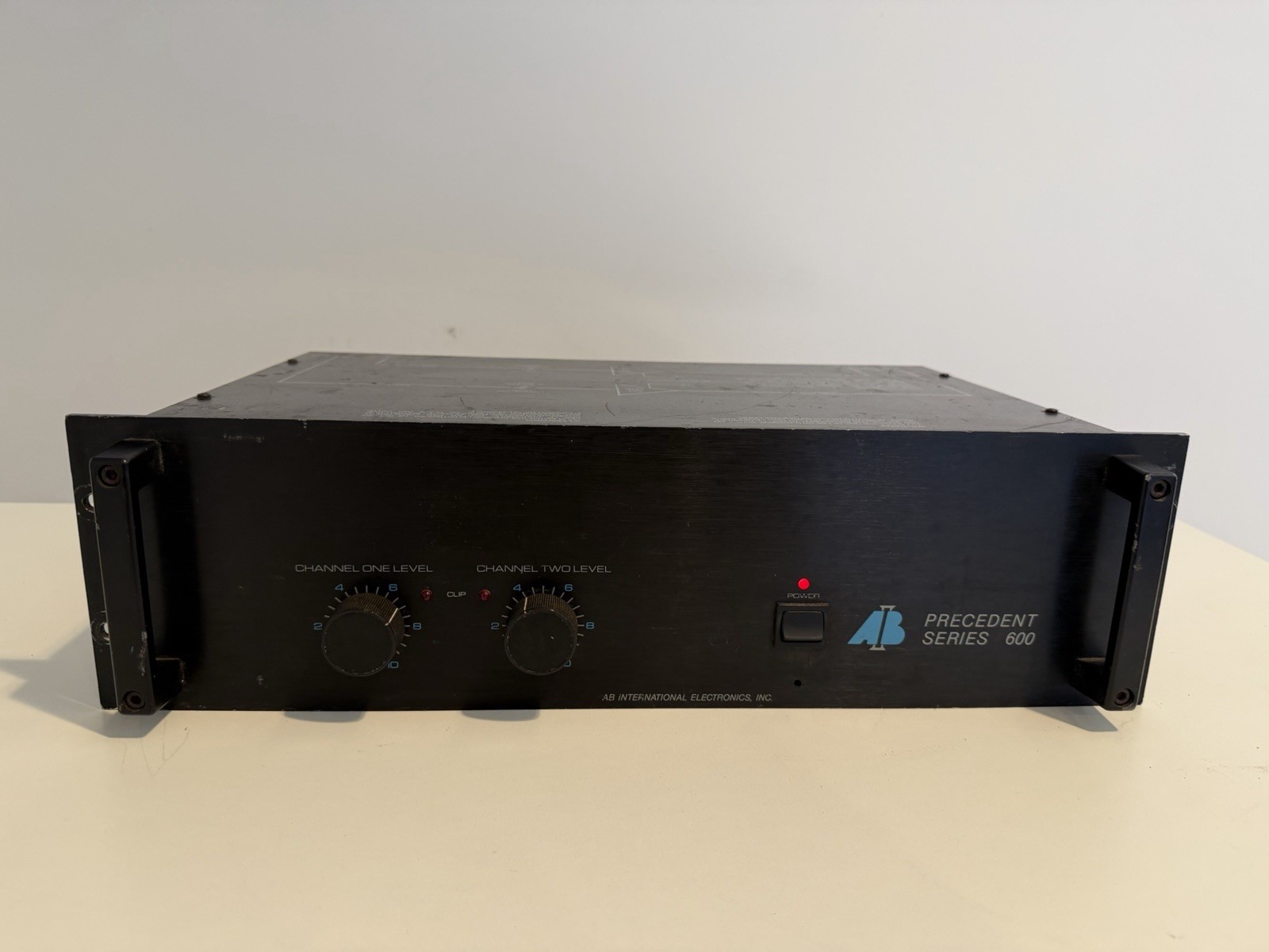 AB International Precedent Series 600 Professional Rack Mount Power Amplifier