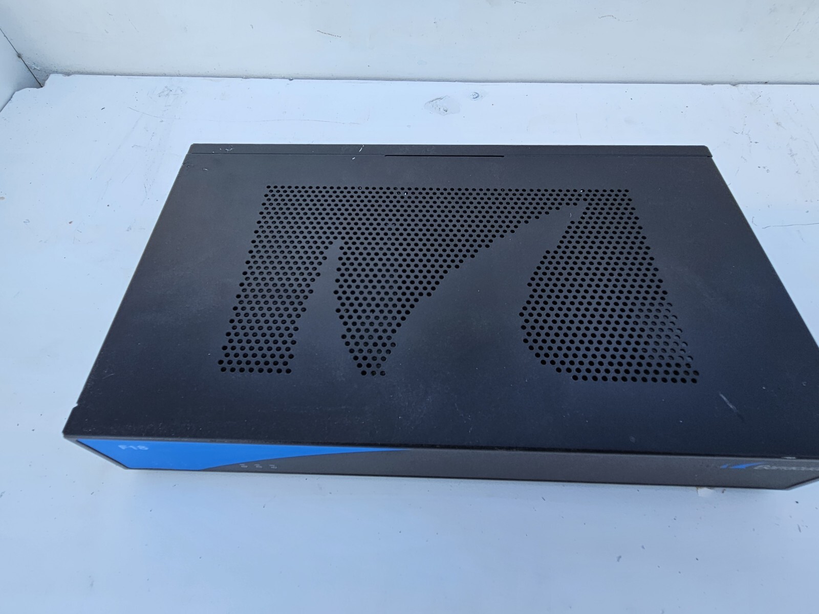 Barracuda F18 NextGen Firewall VPN Router Security BNHW025/FRA811 W Linking Code