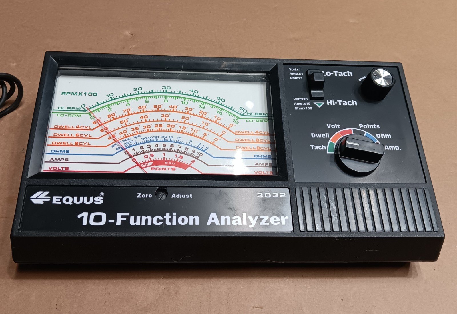 EQUUS 3032 10 Function Analyzer